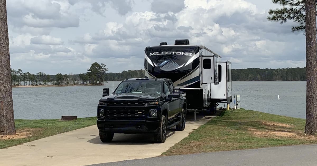 2021 Heartland Milestone 386BH Fifthwheel Rental in Westover, AL
