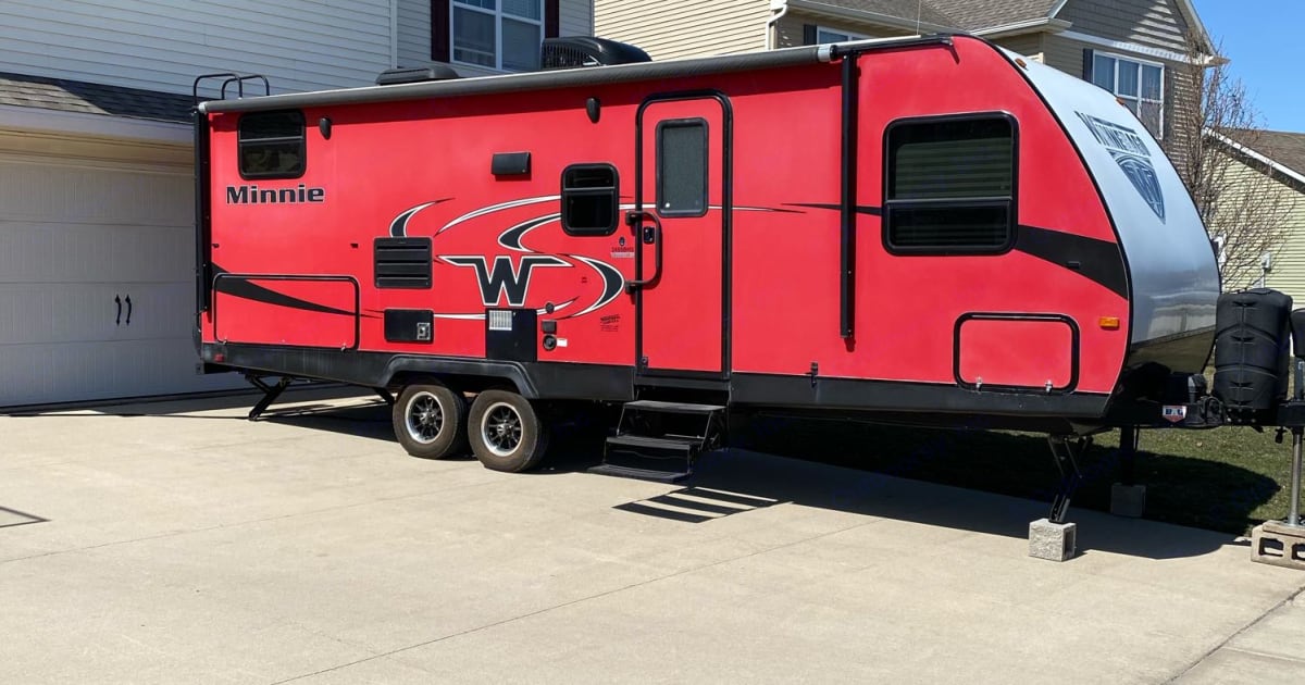 2018 Winnebago Minnie Winnie Travel trailer Rental in Ankeny, IA