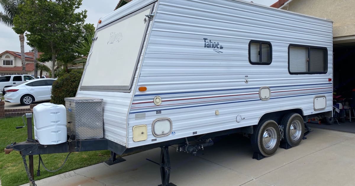 2000 Tahoe Transport Lite M18TB Toy hauler Rental in Corona, CA