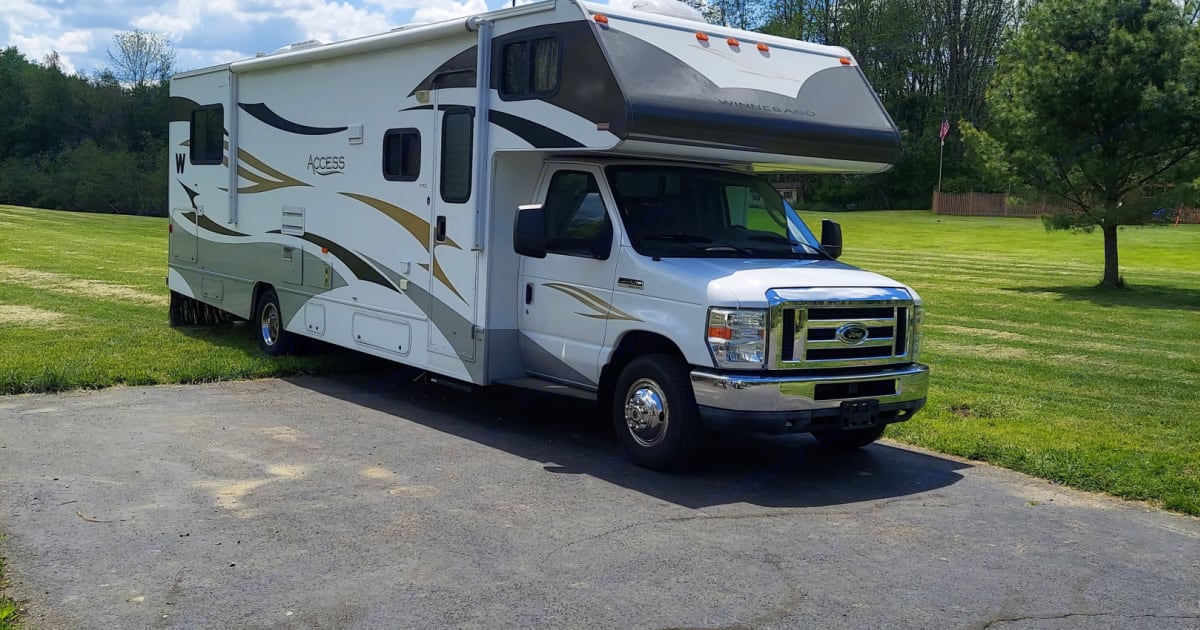 2011 Winnebago Access Motorhome Rental in Sparta, NJ Outdoorsy