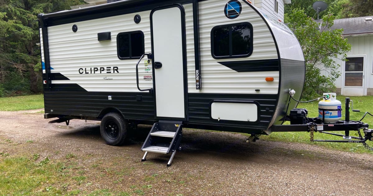 2021 Coachmen Clipper Travel trailer Rental in Lapeer, MI Outdoorsy