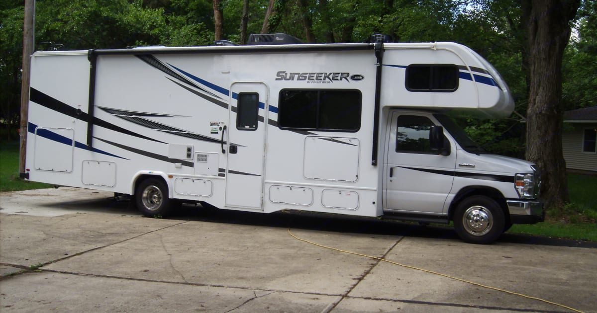 2020 Forest River Sunseeker Classic Class C Rental in SPRINGFIELD, IL