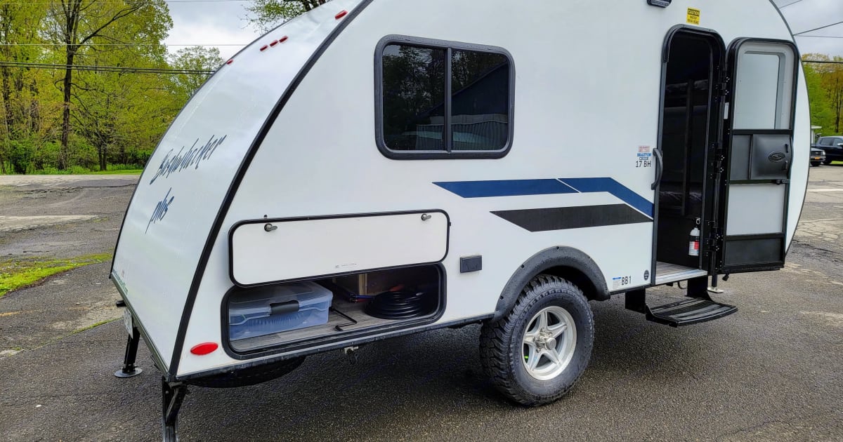2021 Braxton Creek Bushwhacker Plus 17BH Travel trailer Rental in
