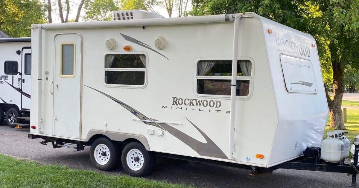 2010 Forest River Rockwood Mini Lite Trailer Rental in St Cloud, MN