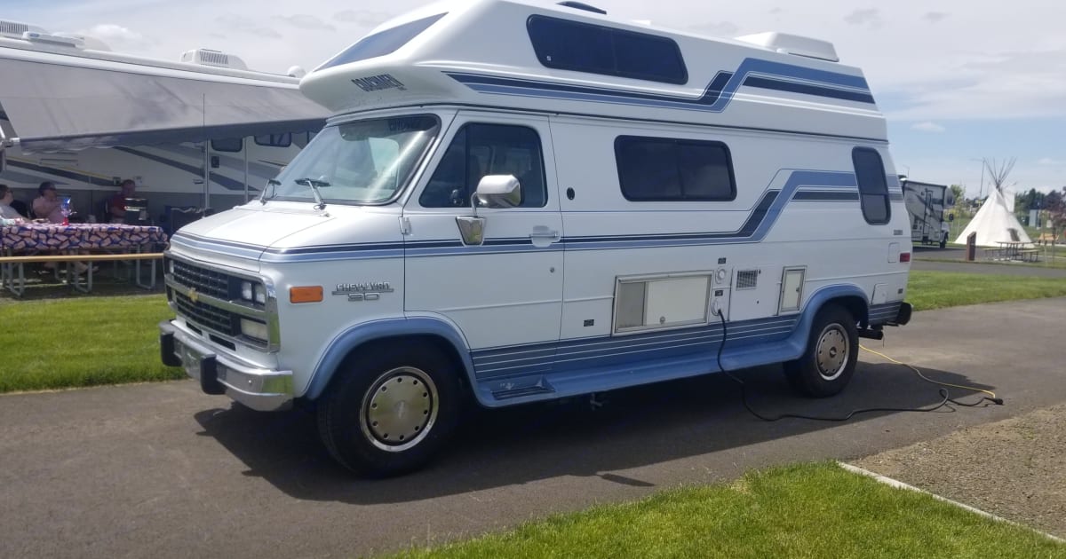 1993 Coachmen M19RD Camper Van Rental in Coeur D Alene, ID Outdoorsy