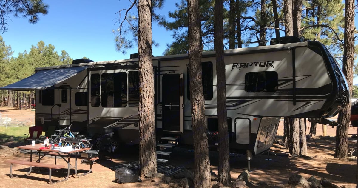 2017 Keystone Raptor Toy hauler Rental in Dyersburg, TN Outdoorsy