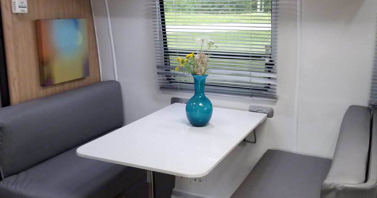 2005 Airstream Safari Travel trailer Rental in Arnold, MO Outdoorsy