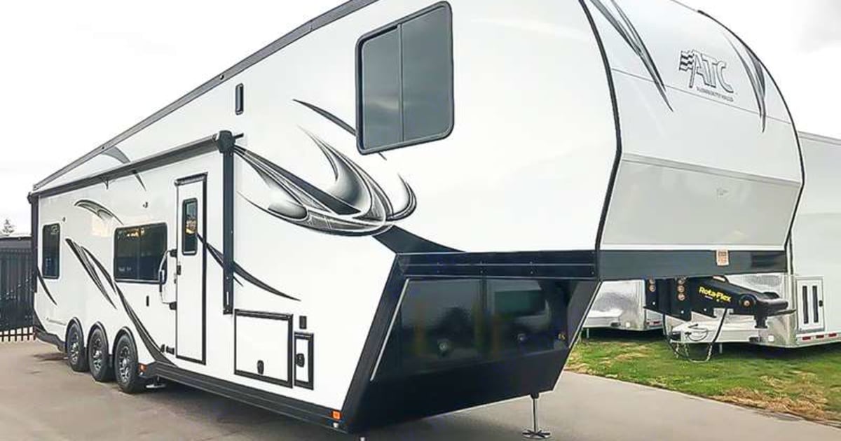 2021 ATC Toy Hauler Game Changer Pro Series Toy hauler Rental in