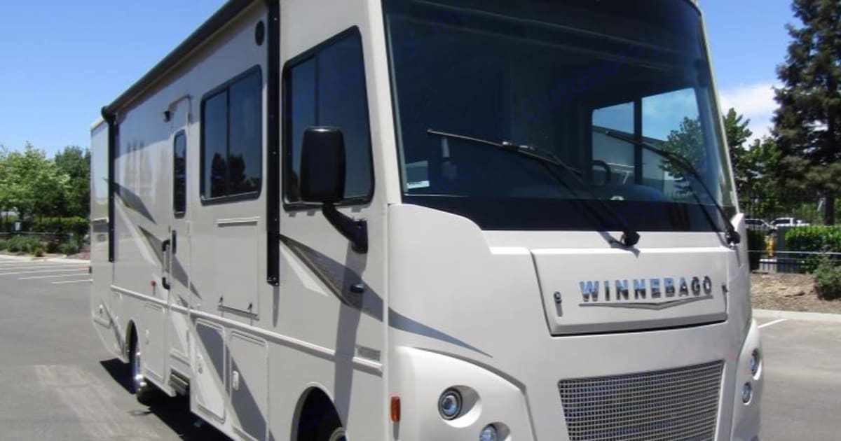 2022 Winnebago Vista Class A Rental in Snowflake, AZ Outdoorsy