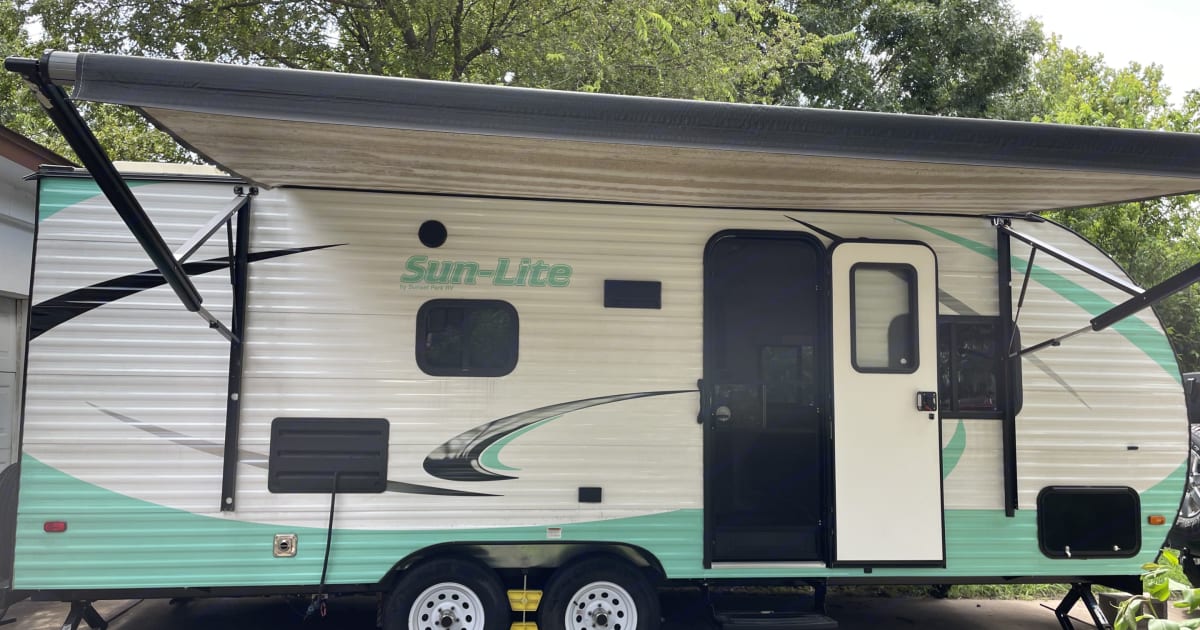 2018 Sun Lite SunLite Travel trailer Rental in Killeen, TX Outdoorsy