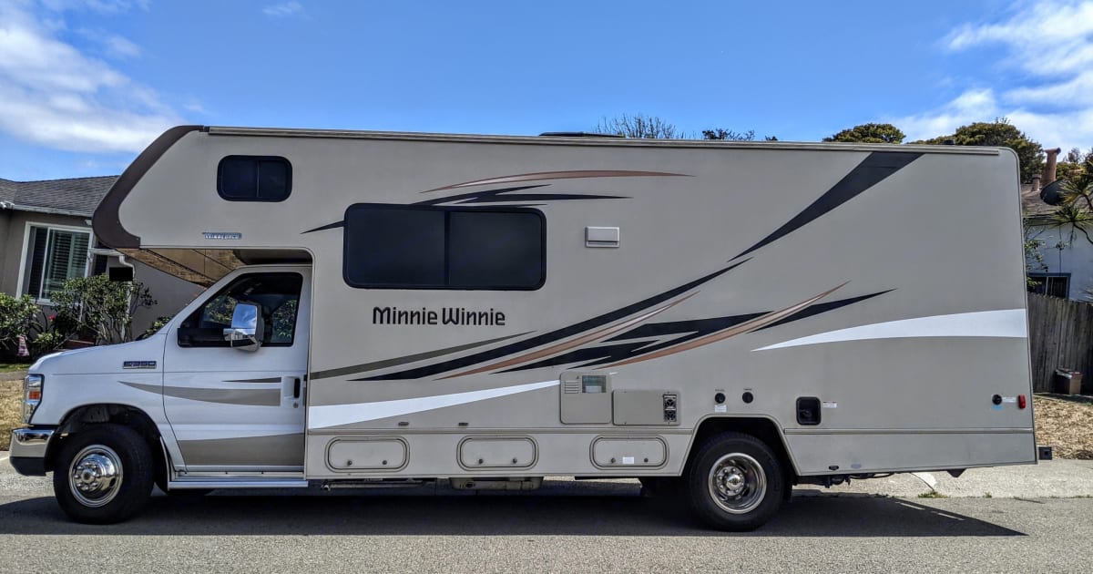 2016 Winnebago Minnie Winnie Class C Rental in Daly City, CA | Outdoorsy