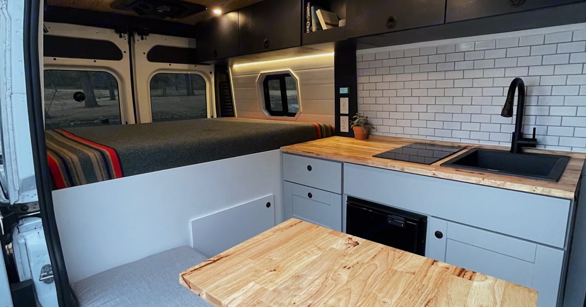 2020 Dodge 1500 Campervan Rental in Nashville, TN Outdoorsy