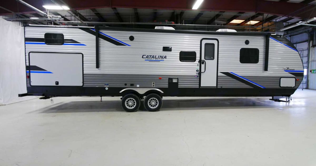 2022 Forest River Coachmen Catalina Legacy Edition Travel trailer