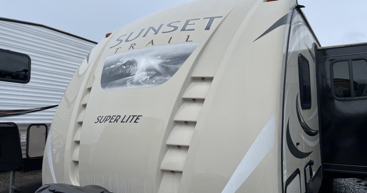 2017 Crossroads Sunset Trail Travel trailer Rental in Picayune, MS