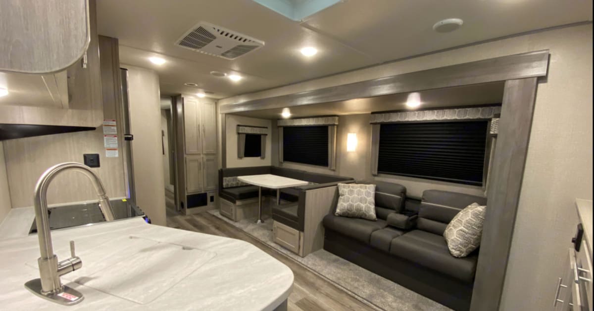 2022 Coachmen Catalina Travel trailer Rental in Haddam, CT Outdoorsy