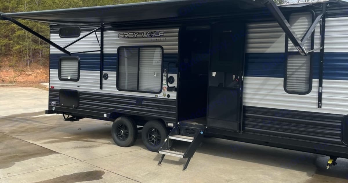 2021 Forest River Cherokee Grey Wolf Travel trailer Rental in