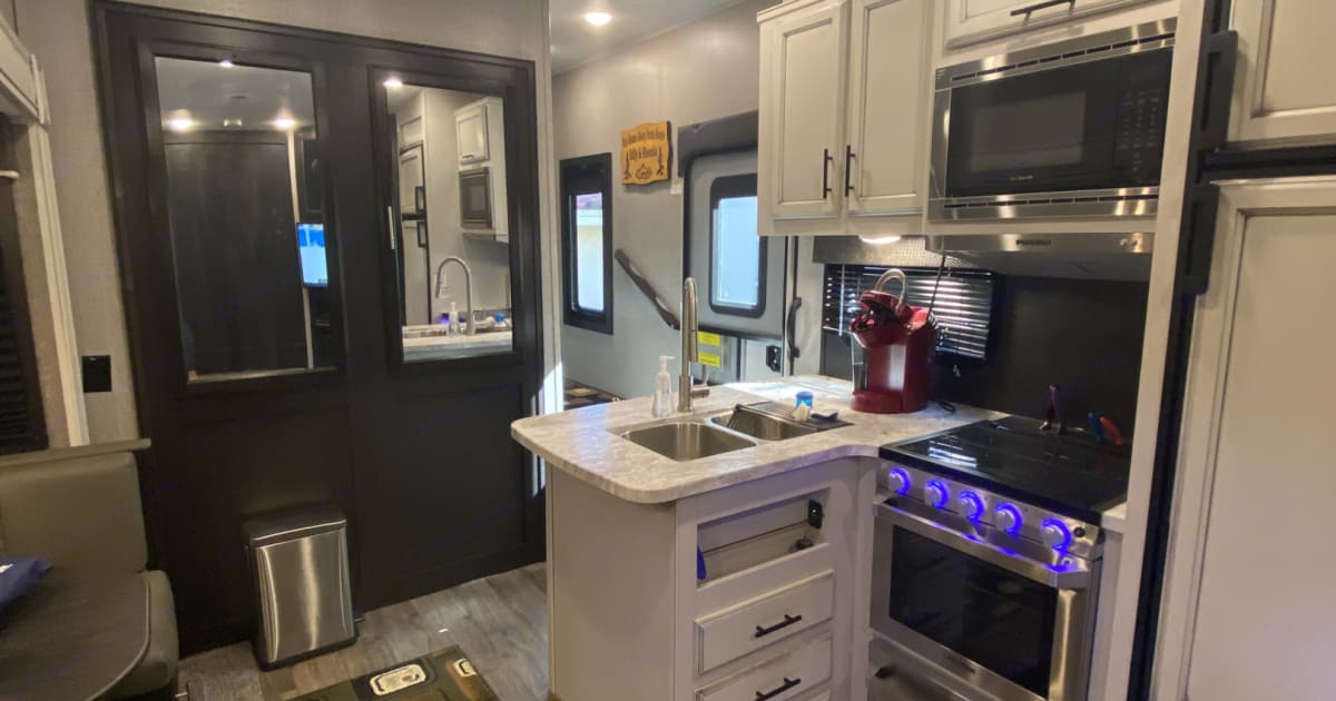 2020 Jayco Eagle HT Fifthwheel Rental in Las Cruces, NM Outdoorsy