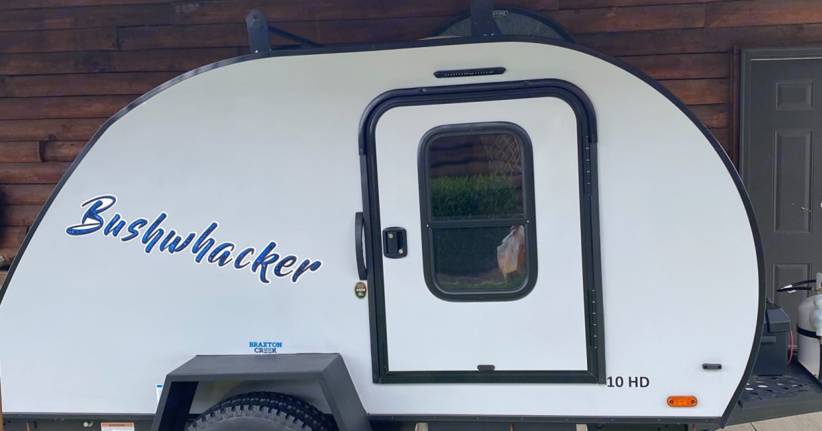 2022 Braxton Creek Bushwhacker 10HD Travel trailer Rental in Strasburg