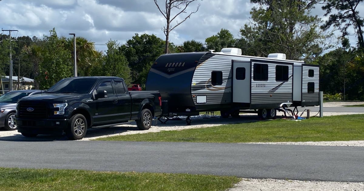 2022 Forest River 2022 Aurora 32BDS Travel trailer Rental in Seffner