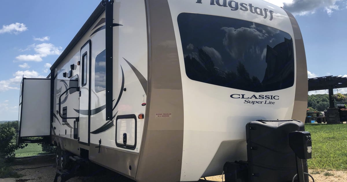 2018 Forest River Flagstaff Classic Super Lite Travel trailer Rental in