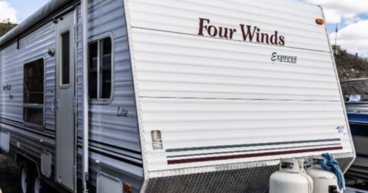 2005 Four Winds Express Lite Travel trailer Rental in Huson, MT Outdoorsy
