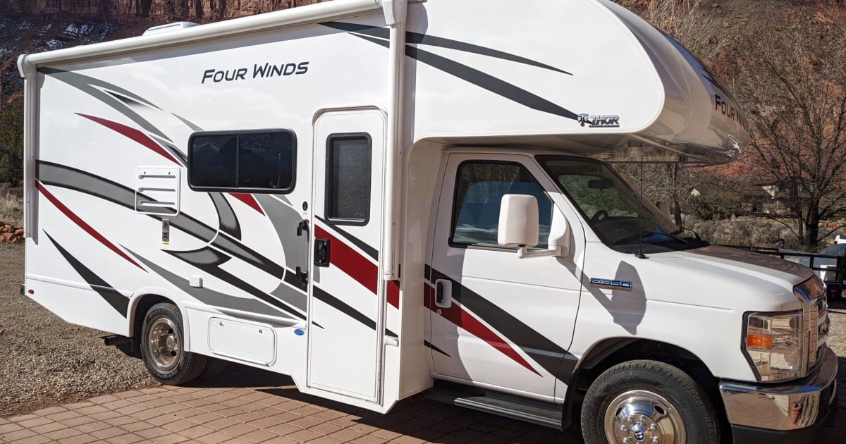 2022 Thor Four Winds Motorhome Rental in Moab, UT Outdoorsy