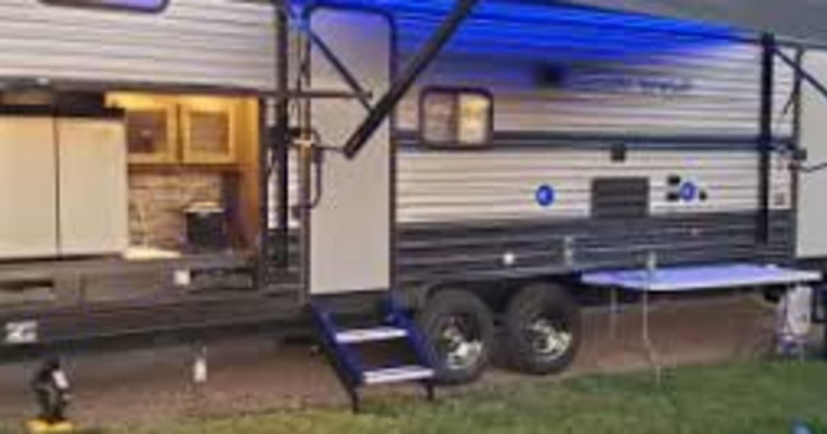 2019 Forest River Cherokee Grey Wolf Travel trailer Rental in Hastings