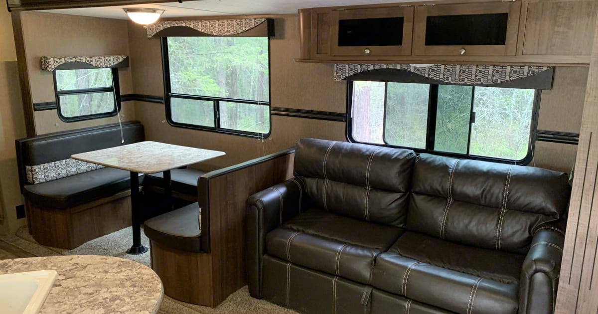 2017 Aspen Trail Aspen Trail Trailer Travel trailer Rental in Kalispell