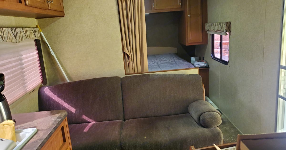 2014 Jayco Jay Flight Swift Caravane Rental in Winchester, KY Outdoorsy