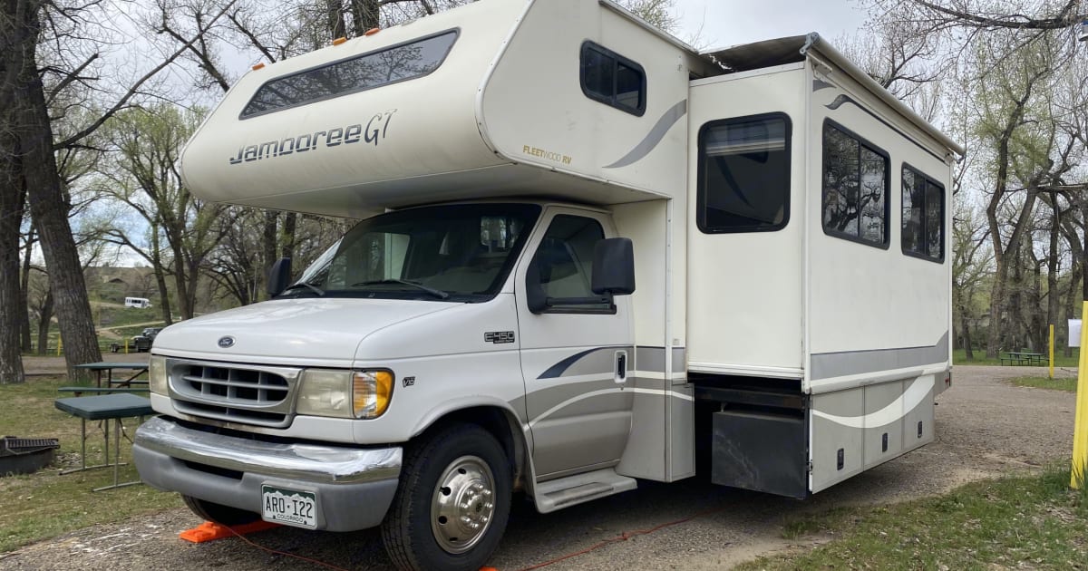 2000 Jamboree Jamboree Motorhome Class C Rental in Littleton, CO
