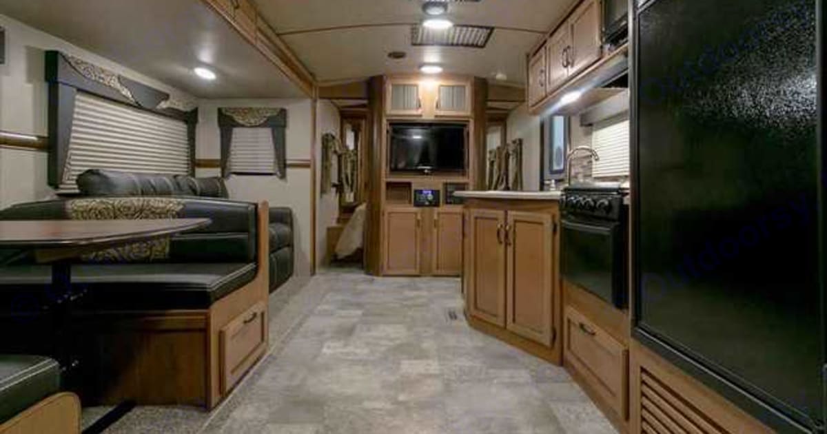 2018 Crossroads RV Sunset Trail Super Lite Travel trailer Rental in