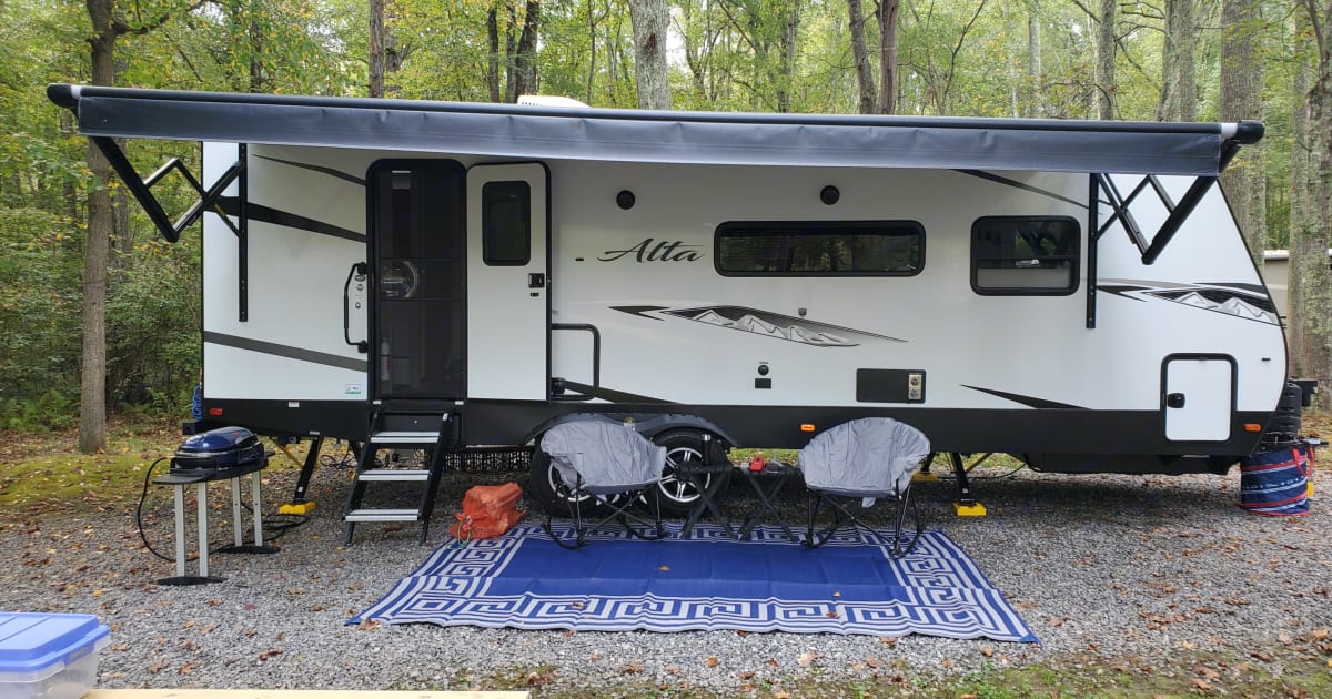 2022 East to West Alta Travel trailer Rental in Fredericksburg, VA
