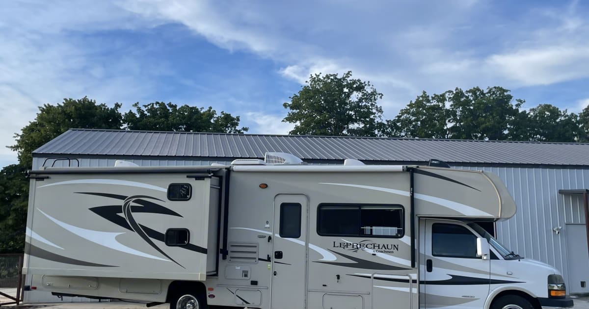 2014 Forest River Coachmen Leprechaun Motorhome Rental in Duncan, OK