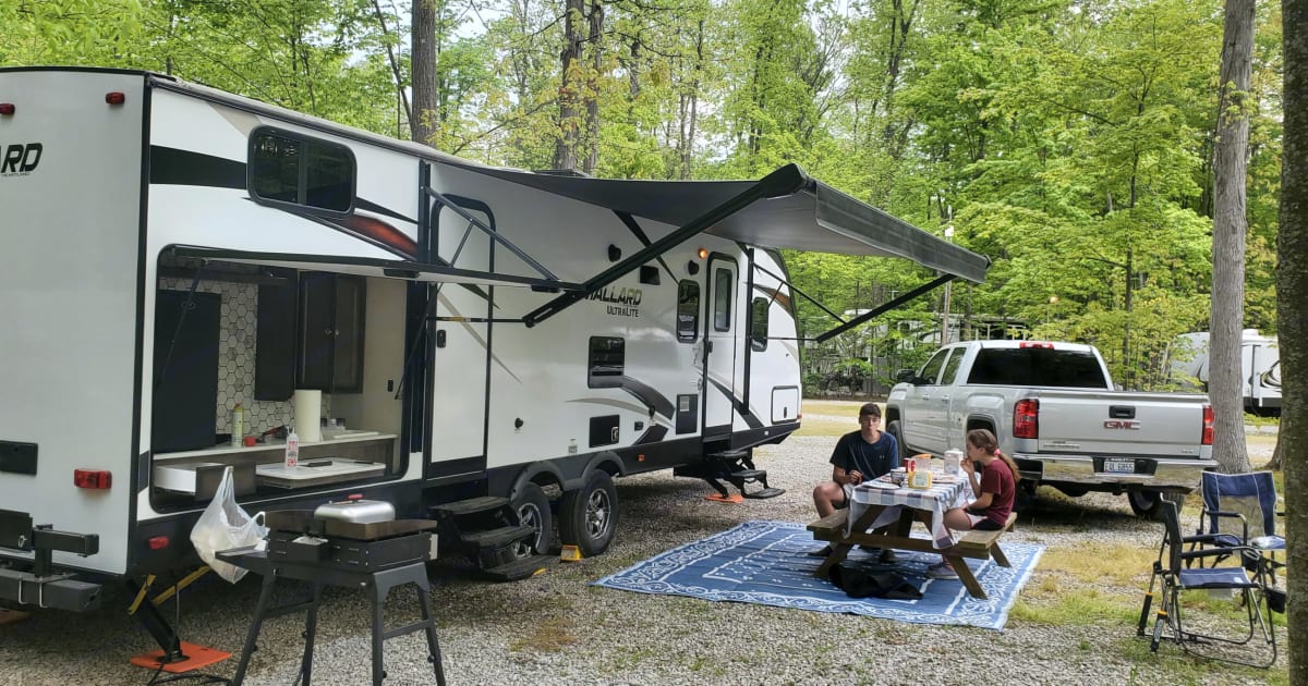 2019 Heartland RVs Mallard Travel trailer Rental in North Ridgeville