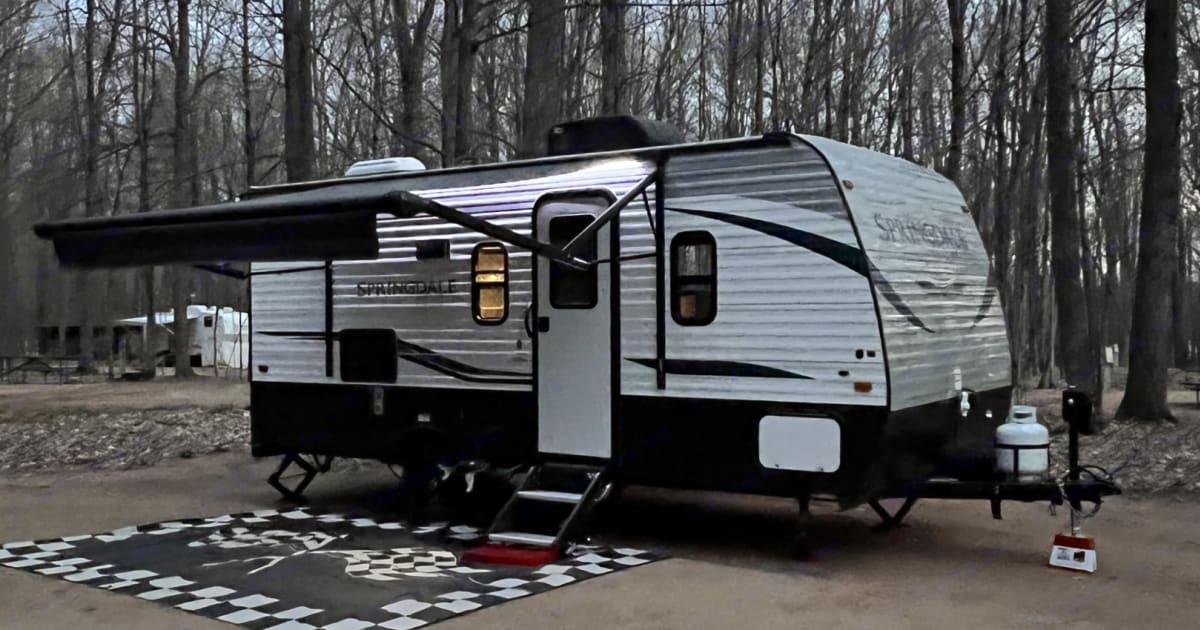 2021 Keystone RV Springdale Travel trailer Rental in onalaska, WI
