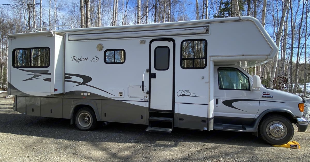 2007 Bigfoot RV Motorhome Motorhome Rental in Anchorage, AK Outdoorsy