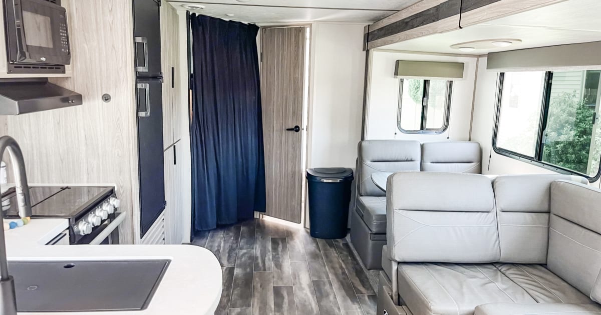 2021 Keystone RV Passport SL Travel trailer Rental in LaPorte, IN