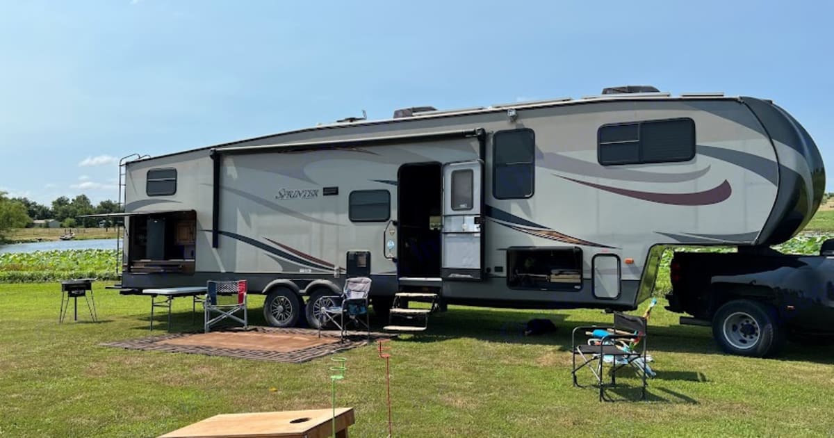 2015 Keystone RV Sprinter Fifth-wheel Rental in Broken Arrow, OK ...