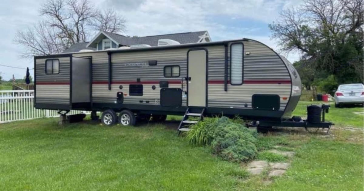 2019 Forest River Cherokee Travel trailer Rental in Maysville, MO Outdoorsy