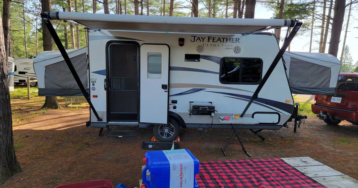 2015 Jayco Jay Feather Ultra Lite X17Z Travel trailer Rental in Oxford