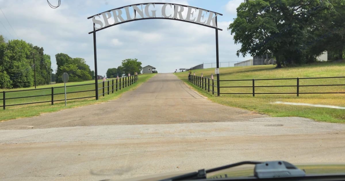 2022 5zt2putb1n4012813 28BHSS Travel trailer Rental in Tyler, TX