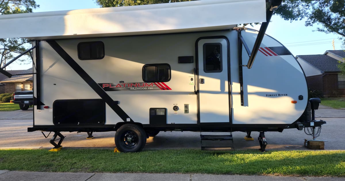 2021 Forest River Wildwood FSX Platinum Travel trailer Rental in