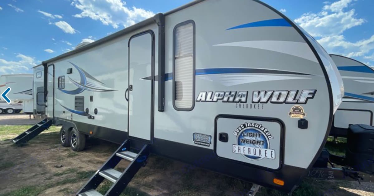 2019 Forest River Cherokee Alpha Wolf Travel trailer Rental in Belle