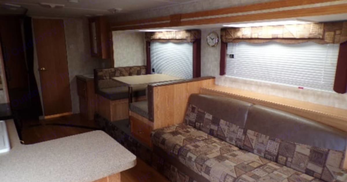 2007 Forest River Cherokee Lite Travel trailer Rental in Aynor, SC Outdoorsy