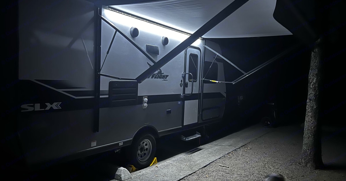 2022 Jayco Jay Flight SLX Travel trailer Rental in Leander, TX Outdoorsy