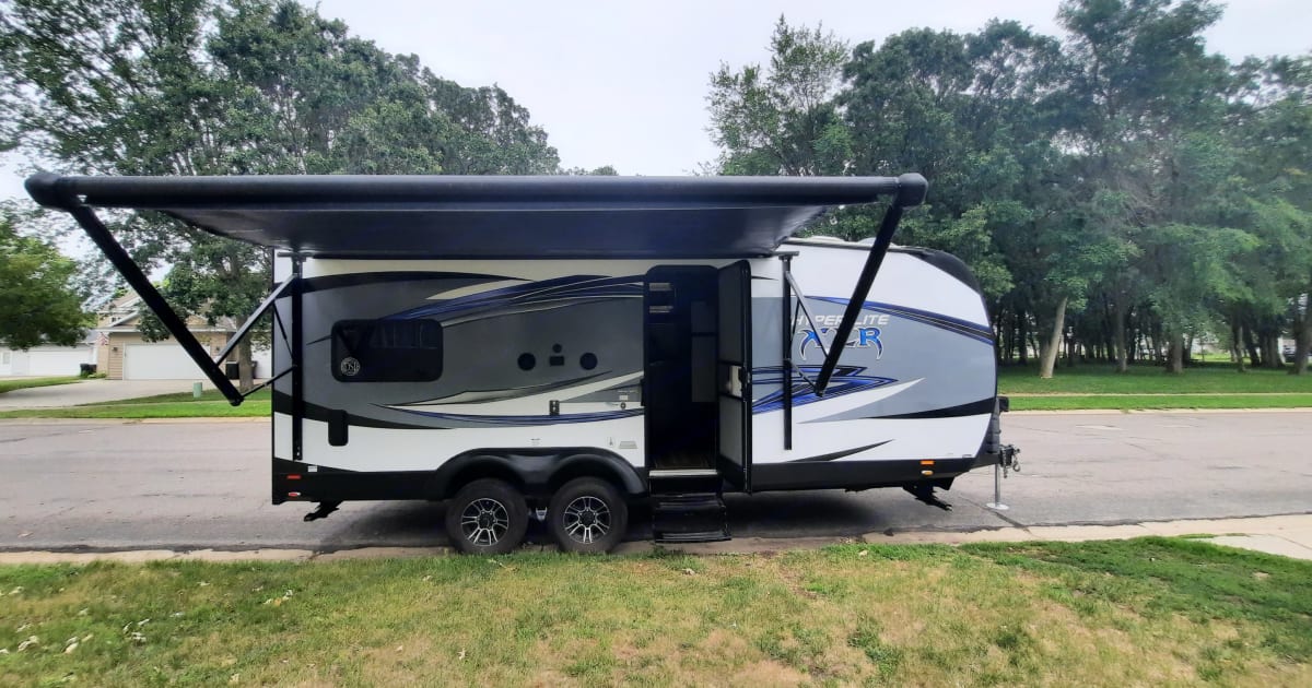 toy hauler rv rental mn