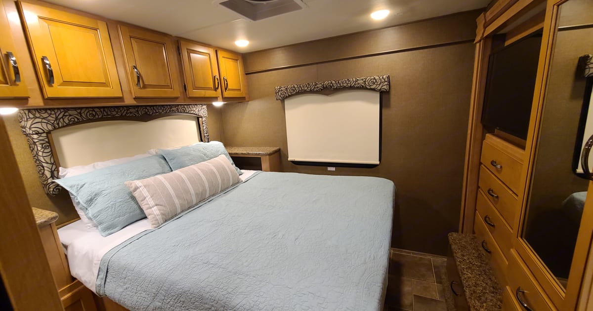 2017 Thor Four Winds Class C Rental in Soddy Daisy, TN Outdoorsy