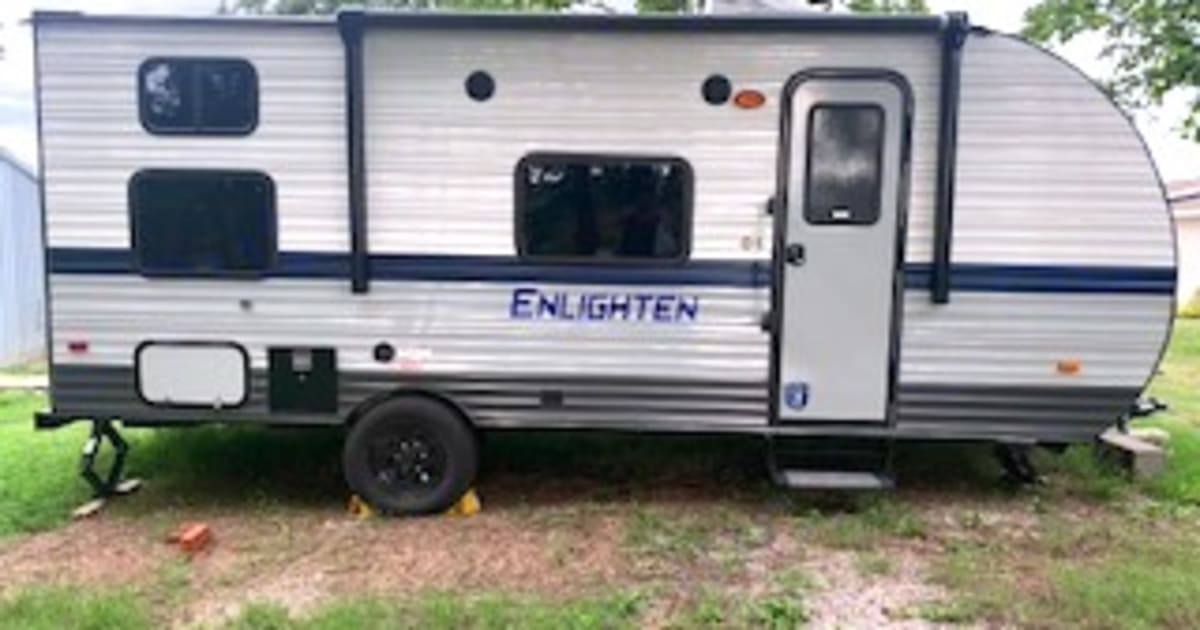2022 Gulf Stream Enlighten Travel trailer Rental in Berryville, AR