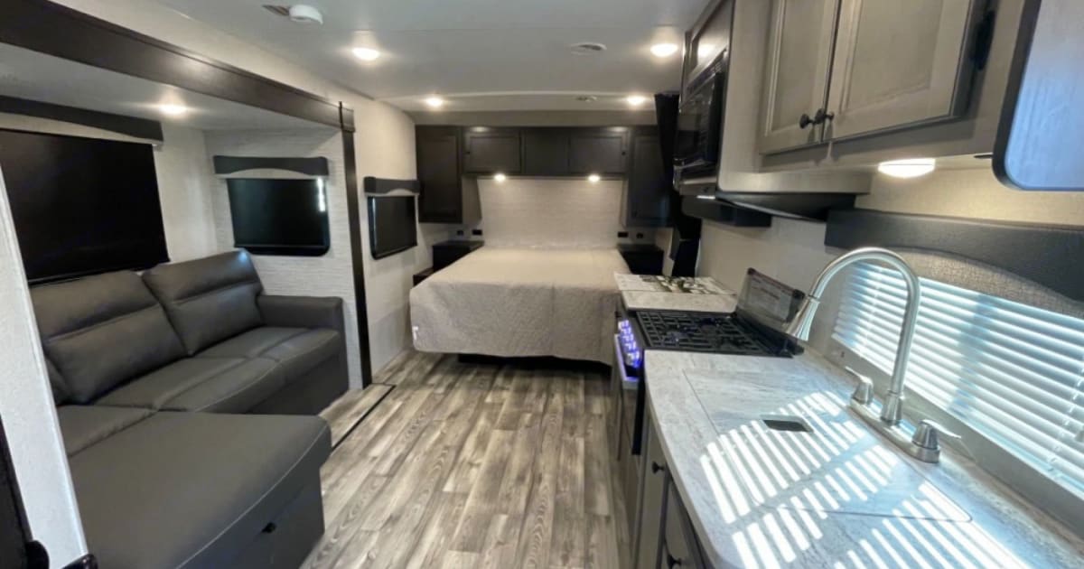 2022 Starcraft 212FB Travel trailer Rental in Newnan, GA Outdoorsy