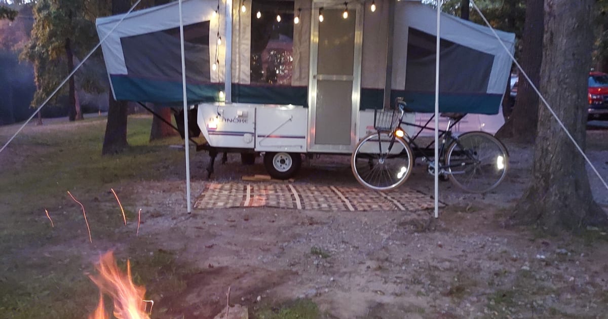 1995 Coleman Destiny Roanoke Folding trailer Rental in Round Hill, VA